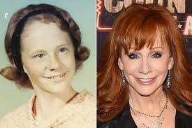 Kelly Clarkson: Grand Marshal of 2016 Nashville Christmas Parade