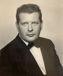 About Thomas Hulbert