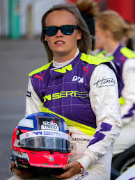 Sarah Moore (racing driver) - Wikipedia