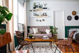 Here are some actually feasible ideas that don't involve remodeling or a completely unrealistic warehouse loft. How To Decorate A Studio Apartment On A Budget Mckinley