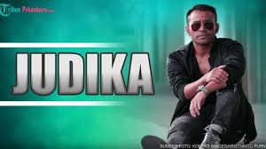 Liriknya lagu cinta tiga segi belum tersedia, kami akan memperbarui liriknya sesegera mungkin, anda juga dapat berkontribusi lirik lagu cinta tiga segi untuk kami di bagian. Link Lagu Judika Cinta Karena Cinta Mp3 Ost Cinta Karena Cinta Unduh Lagunya Dan Lirik Video Tribun Pekanbaru