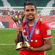 1 728 358 · обсуждают: Official Douglas Costa Signs With Gremio Bavarian Football Works