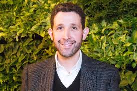 Restaurant owner saves choking patron