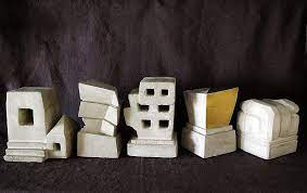 minneにコンクリートのブックエンドの在庫を補充しました minne オブジェ ブックエンド アールデコ artdeco bookend sculpture モルタル コンクリート セメント mortar concrete cement plaster ruins instagram