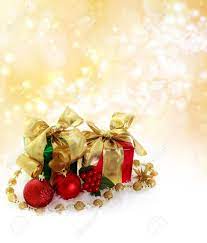 Immagini Stock Rosso E Verde Regali Di Natale Piu Di Sfondo Dorato Luci Image 16578879 Wallpaper iphone cute sfondi carini cellulare carta da parati sfondi natalizi sfondi desktop natalizi sfondi natalizi gratis sfondo natalizio sfondi di natale sfondi. rosso e verde regali di natale piu di sfondo dorato luci