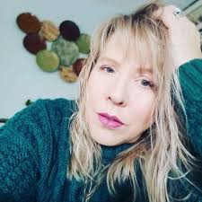 Cindy Edge (@Cedgemedia)