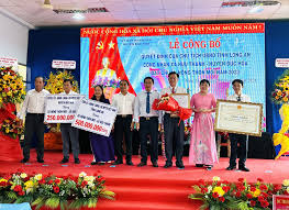 Xã Hựu Thạnh, huyện Đức Hòa đón nhận danh hiệu xã nông thôn mới