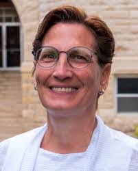 Melissa Chupp's Instagram, Twitter & Facebook