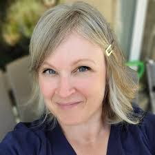 Crystal Buckman's Instagram, Twitter & Facebook