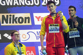 Controversial chinese swimmer sun yang has called mack horton a hater but also insists he is the one actually standing up. Podium Protest Aussie Swimmer Mack Horton Refuses To Stand Next To Accused Cheat Sun Yang 4bc