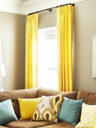 Discover a fabulous selection of prints and textured plains that will bring some zing to breakfast time with sunny yellow curtains and jazzy geometric roman blinds. Inspiring Curtains For Yellow Living Room Decorating Bedroom Atmosphere Ideas Green Pink Purple Stage Gold Orange Apppie Org