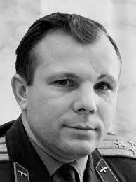 Юрий гагарин — курсант саратовского аэроклуба досааф. Gagarin Yurij Alekseevich Persona Tass