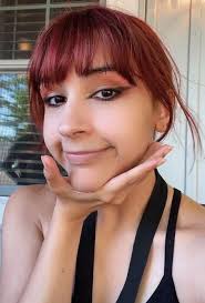 Celebrating Ale's Music and Talent in The Warning Brasil