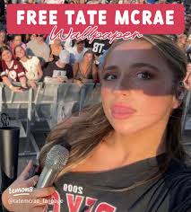 Free Tate McRae Wallpapers to Brighten Your Device