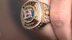 Rick harrison, the dude from pawn stars , told money , rings owned by almost any patriots player from any year can bring in $40. Fan Bling Astros Fans Selling Replica Rings Up To 10k On Ebay Abc13 Houston