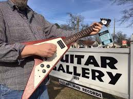 🎹🎹🎹Casio's newest keyboard models are in stock. The CDP-S150 is an 88  key weighted hammer action keyboard with very usable functions ($479). And  the...