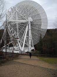 A 50 km de radioteleskop effelsberg. Radioteleskop Effelsberg Auf Spurensuche Im Weltall Ferienhaus Eifel