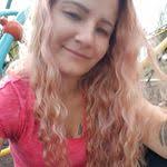 Tania Dunham's Instagram, Twitter & Facebook