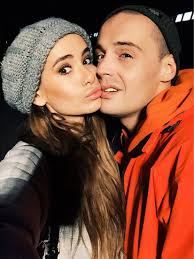 Второй день не утихают споры по поводу личной жизни рэпера гуфа. Ajza Anohina Nameknula Na Razvod S Muzhem I Nazvala Sebya Vserossijskoj Byvshej