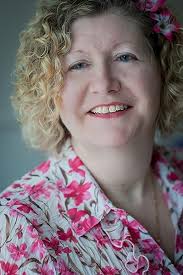 Spellbound: A horror anthology with 27 stories from 16 authors (The Box  Under The Bed): Amazon.co.uk: Alatorre, Dan, Cheadle, Roberta Eaton, Best,  Ellen, Turner, Alana, Valentor, Christine, Vossen, Nick, Andrus, Anne Marie,