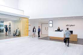 stryker customer experience center san jose office snapshots experience center customer experience lobby design