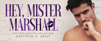 Ellie Is Uhm ... A Bookworm