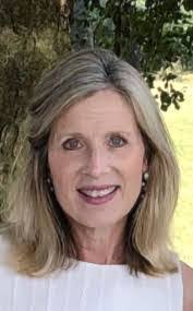 Nichole Roach's Instagram, Twitter & Facebook