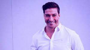 Is Daniel Lissing Married Know His Wife Net Worth Measurements Wiki Bio Eceleb Gossip He played conrad de groot in crownies in 2011. is daniel lissing married know his