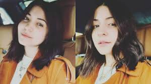So enjoy your luscious locks while you still can because in the months following delivery, you may experience postpartum hair loss. Anushka Sharma Shows Off Her New Haircut After Bamika S Birth And Says Her Hair Loss After Childbirth Is More Thankful To Her India News Republic
