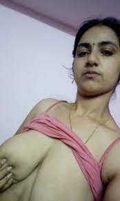 Incredible Collection of Stunning Mallu Aunty Boobs in all Their Sensual Glory