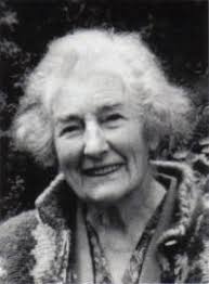 Mary Mcmurtrie's Instagram, Twitter & Facebook