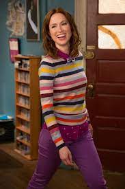 Ellie Kemper What I Learned From The Cast Of Unbreakable Kimmy Schmidt Published 2019 Kimmy Schmidt Outfits Ellie Kemper Kimmy Schmidt