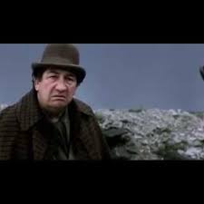 Can film do it any justice? Accentuating Meaning In Waiting For Godot Comparative Readings Hum 11c Omeka