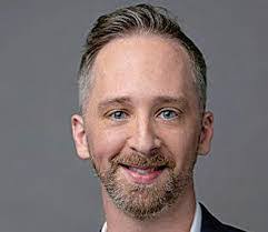 Dana Peele's Instagram, Twitter & Facebook