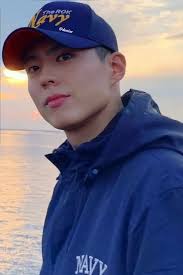 Having no friends hit different when it's nice outside 😭😭😂