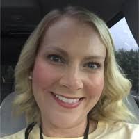 Lori Mccullough's Instagram, Twitter & Facebook