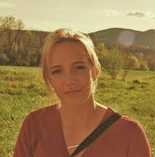 Elsa Merritt's Instagram, Twitter & Facebook