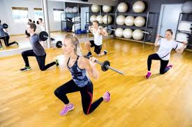 Or perhaps you're already a gym member, but your schedule has been too. Hiit Fur Zuhause So Funktioniert Das Intervalltraining
