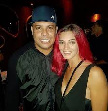 Oh, and the soviet union fell and boy bands ruled the music charts. Olimpiadi Di Rio 2016 Rossella Fiamingo I Capelli Rosa Dopo L Argento E Il Selfie Con Ronaldo Corriere It