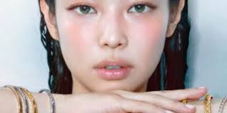 Jennie is The Cover Star of Vogue Korea May Issue