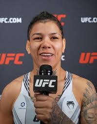 Denis Gomes's Instagram, Twitter & Facebook