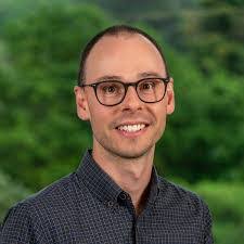 Scott Pearse's Instagram, Twitter & Facebook