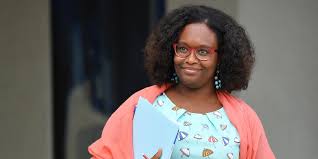 The latest tweets from @sibethndiaye Homard Et Kebabs Qui Est Sibeth Ndiaye La Porte Parole Cash Du Gouvernement Marie Claire