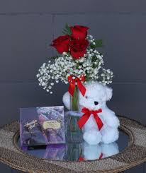 If you follow proper flower care tips including cutting how long can a bouquet of flowers last without water? Sweet Love Rose Bear Chocolate By Huntington Flowers