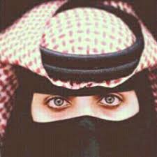 هواوي تبوك On Twitter فلت شعرها وانتثر كنه الليل غطى عبايتها وغطى نحرها وغطى العيون اللي هدبها مظاليل حتى سواد الرمش ضاع بشعرها Http T Co O4vktp1lem
