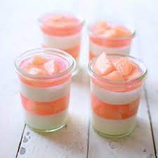 ピンクと白のボーダースイーツ マンゴーの星ゼリーのせ nao cafe お菓子 パンのレシピや作り方 cotta コッタ レシピ ゼリー デザート プリン