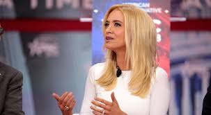 Evidemment La Nouvelle Porte Parole De La Maison Blanche A Un Probleme Avec Les Droits Lgbt Tetu