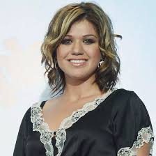 Kelly Clarkson Broke Down Singing 'Piece by Piece' in Las Vegas