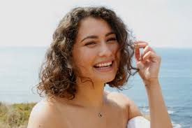 Mariana Silverman's Instagram, Twitter & Facebook