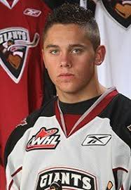 Still short up front, Giants call for midget